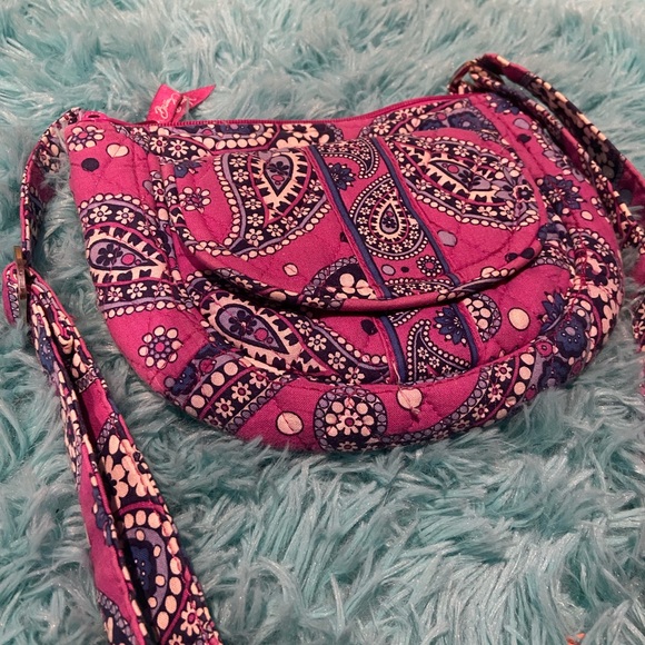 Vera Bradley Cross Body Pursw - Picture 6 of 6